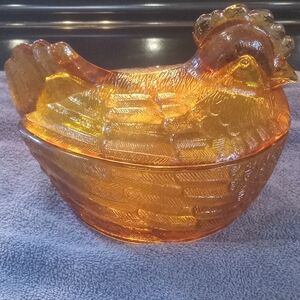 Rare vintage glass roosting hen candy dish yellow  glass